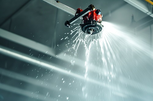 cayendo agua del techo por emergencia de incendio